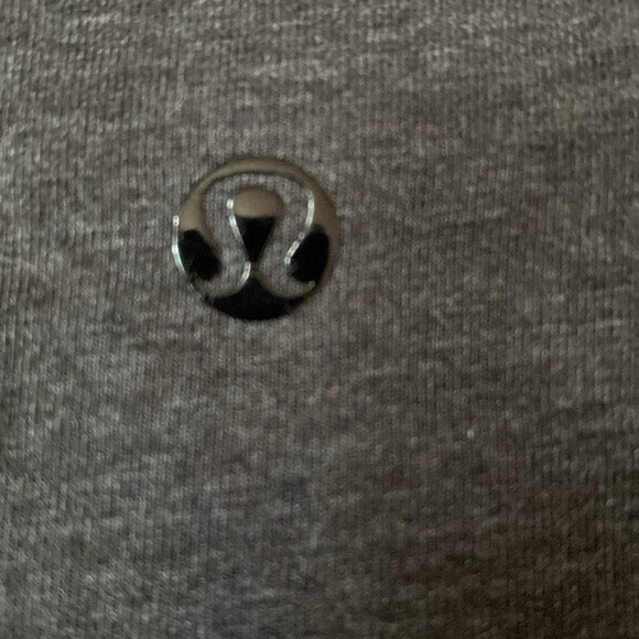 Men's Lululemon V Neck Tee - Picture 6 of 9